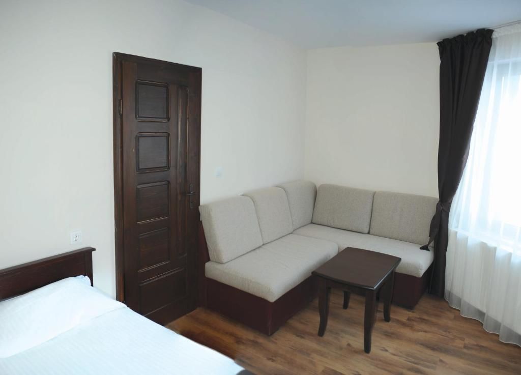 Гостевой дом KAMELIA HOUSE Пампорово-20